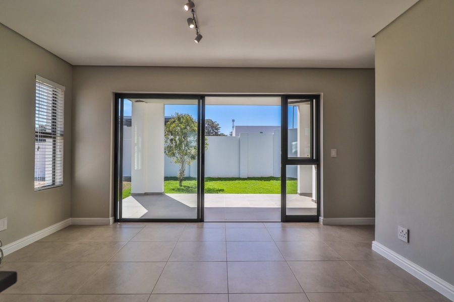 3 Bedroom Property for Sale in Croydon Gardens Estate Western Cape